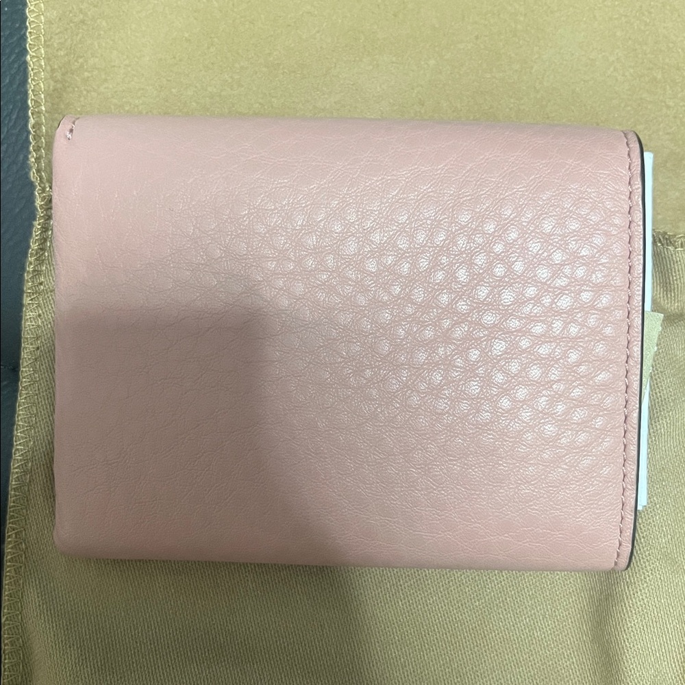 Burberry Blush Pink Leather Wallet with Gold Accents - Picture 2 of 6